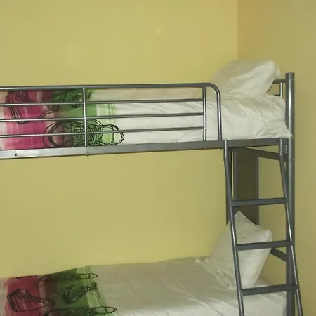 Alojamento Dona Jucunda فندق مبيت وإفطار *