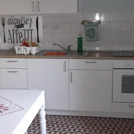 Alojamento Dona Jucunda Oda ve Kahvaltı